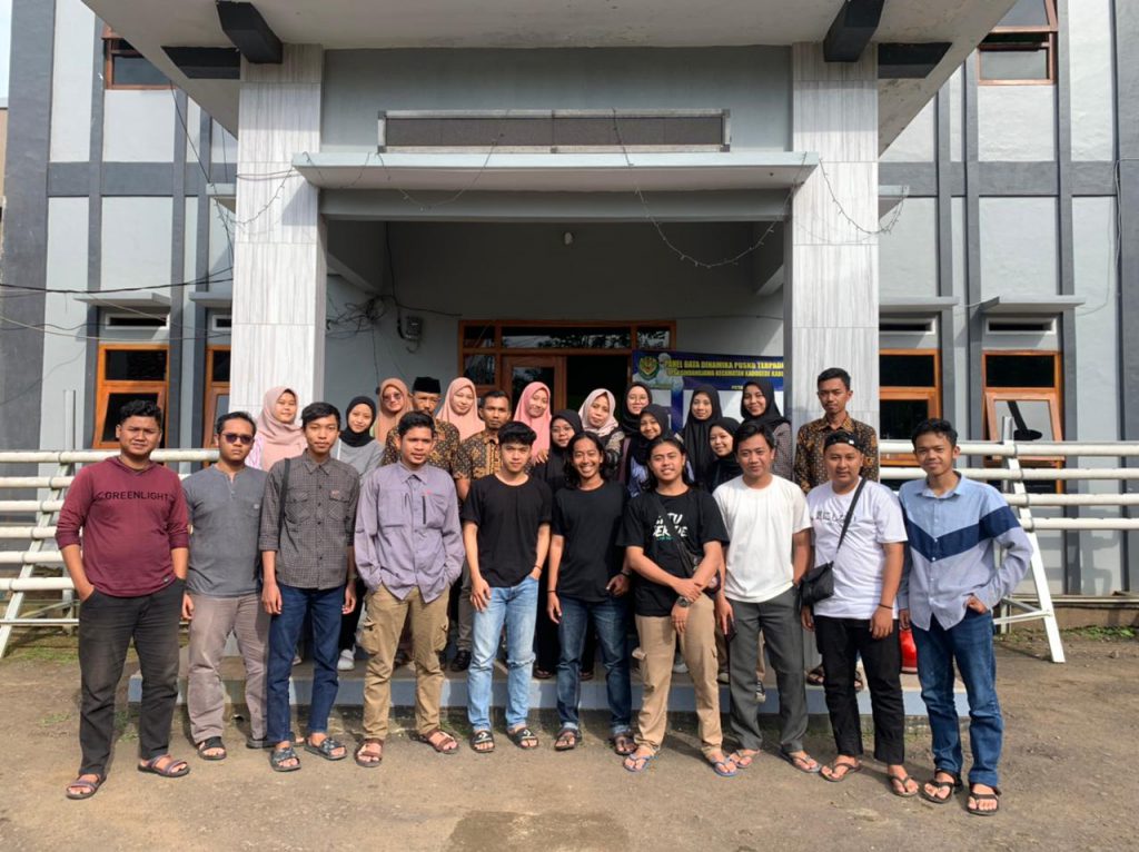 HIMPUNAN MAHASISWA PMI MELAKSANAKAN STUDI RISET SOSIAL DI KUNINGAN