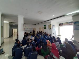 MAHASISWA PMI BERKUNJUNG KE RUMAH TENJO LAUT (RUTELA)